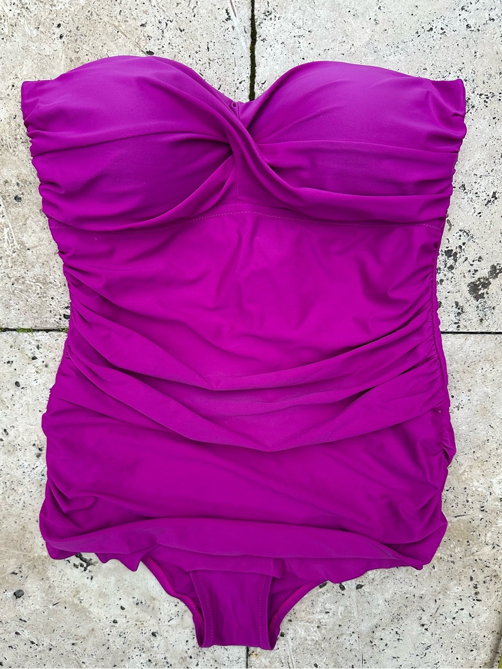 One Piece suit - Fuchsia Ruched Bandeau Style With removable Straps Size 12 NICE